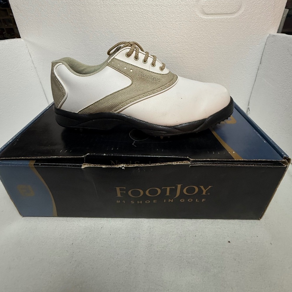 FootJoy GreenJoys Golf Shoes Womens 8.5 White Taupe New 48401 DuraMaxCleated NIB